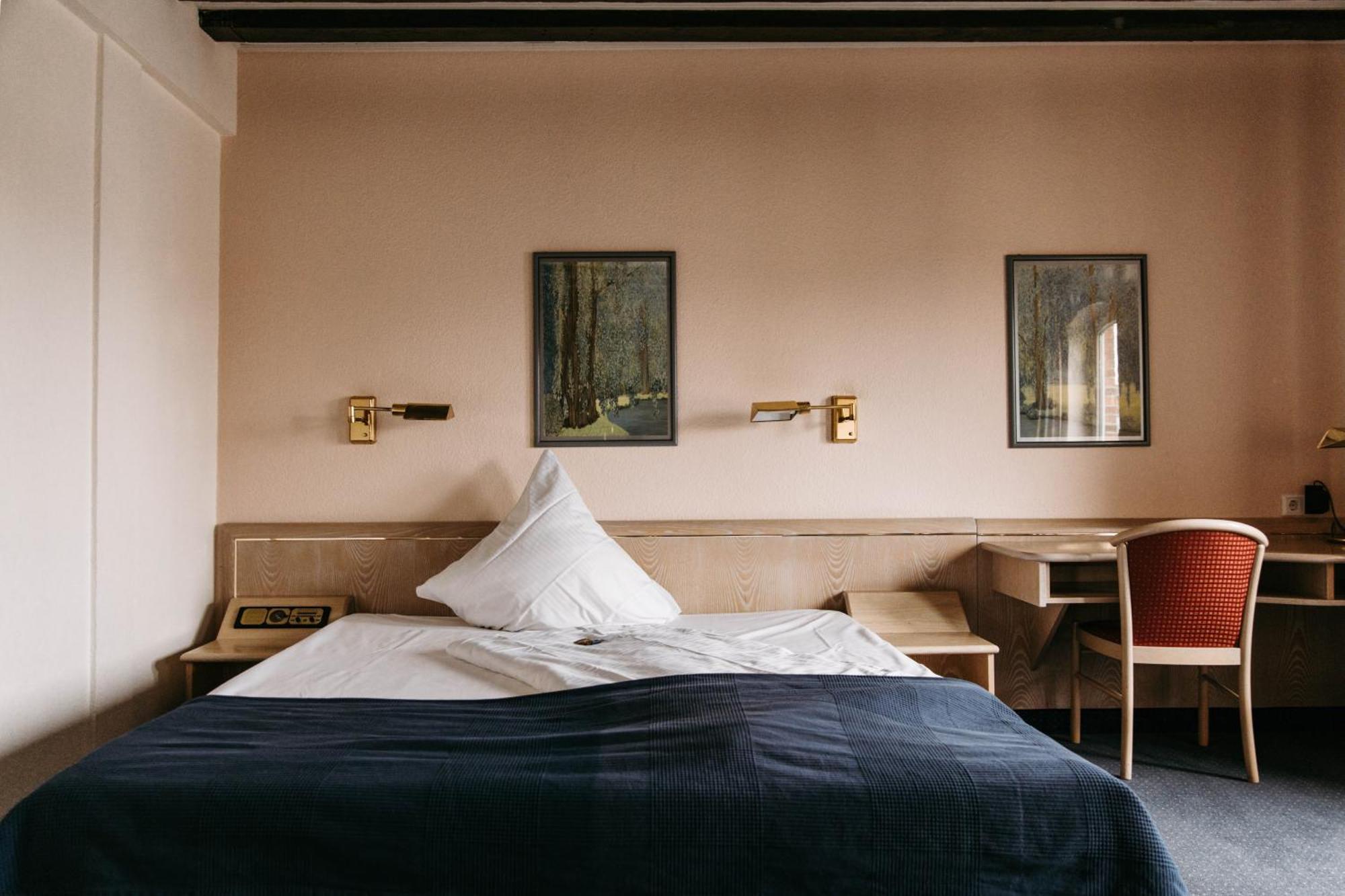 Zur Muehle - Hotel Am Fleth Букстехуде Экстерьер фото