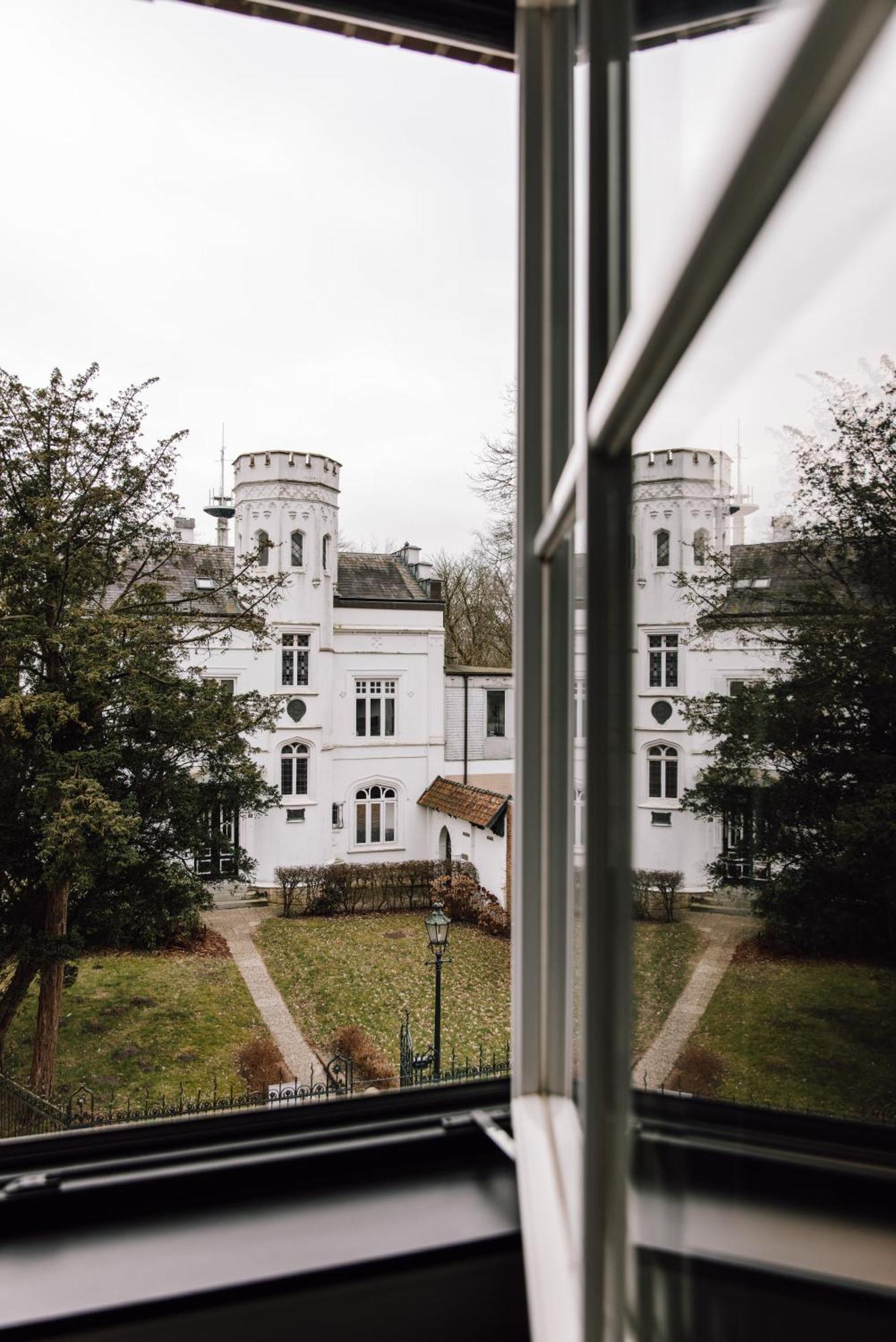Zur Muehle - Hotel Am Fleth Букстехуде Экстерьер фото